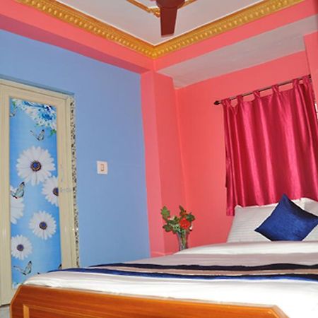H C N Guest House Kolkata Eksteriør bilde